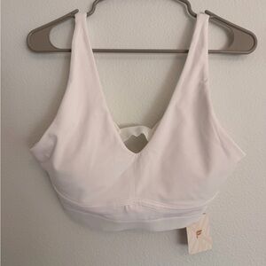 NWT Fabletics All Day Every Day White Sports Bra- Size Medium
